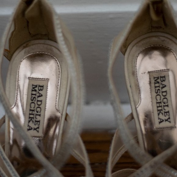 Badgley Mischka Tan Strappy Heel - Picture 3 of 5